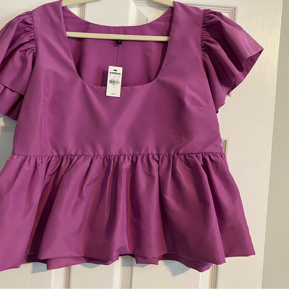 NWT Express  light purple short Peplum Top
Size Large
